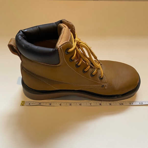 Mens size 10 Mossimo Supply Co work boots - Picture 7 of 7